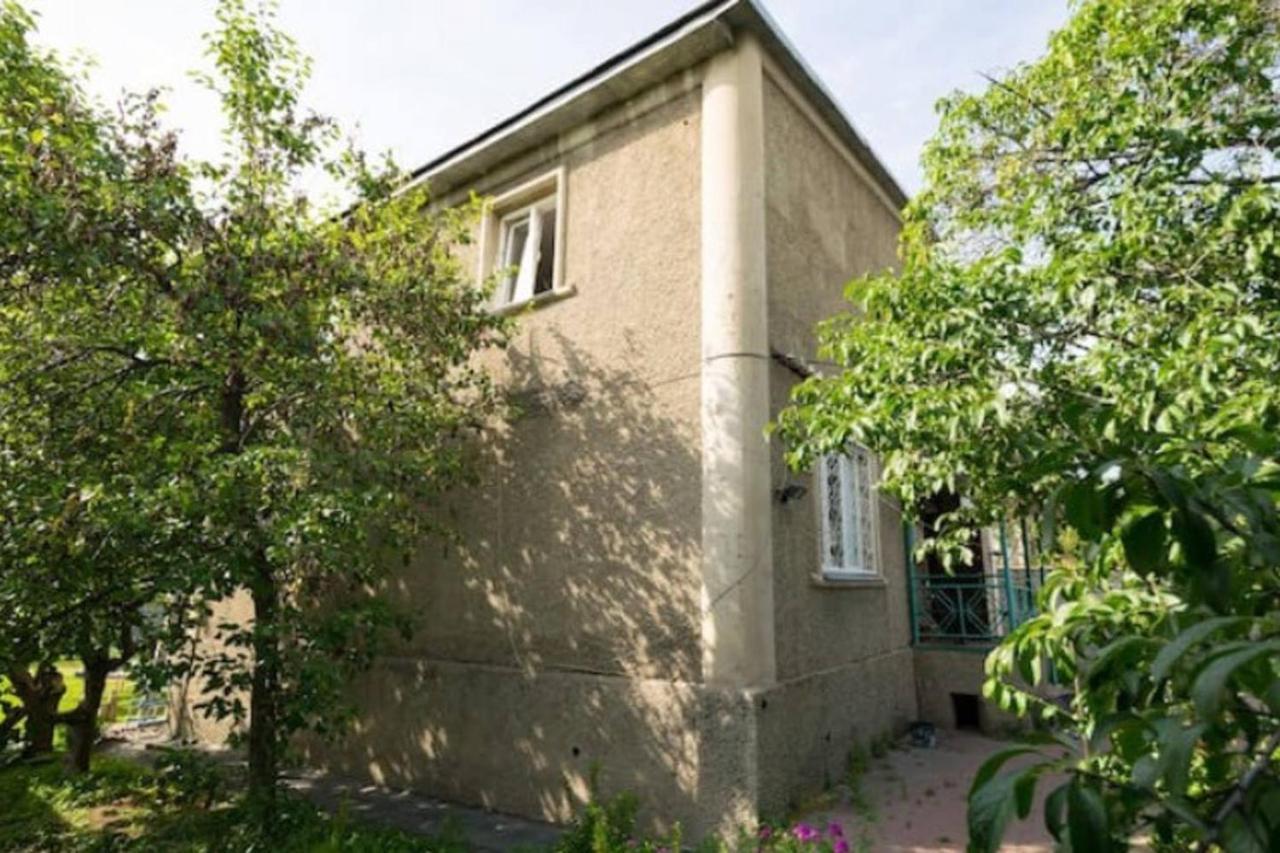 Guest House On Maksimova 9 Almatý Exterior foto